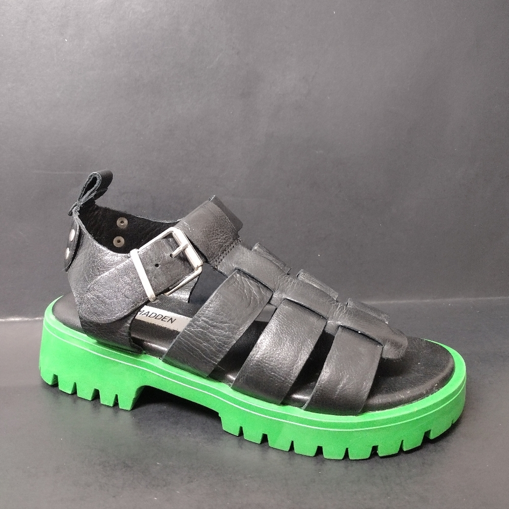 NEW STEVE MADDEN WOMEN'S LEATHER BLACK GEM CLYDER TOE SANDALS SIZE 7( 37 ) - Picture 2 of 9